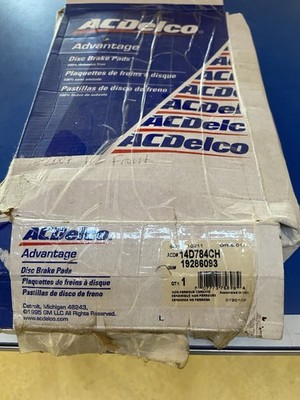 Hummer H2 Bremsbeläge vorne - Original ACDelco 14D784CH