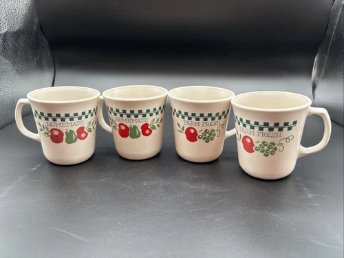 4 Corelle Corning Coffee Tea Mugs Cups Apples FARM FRESH Country Farmhouse
