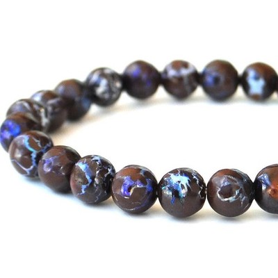7,5-8 mm x 25 hervorragende Boulder Opale aus Queensland Australien Perlen Armband 17,4 g