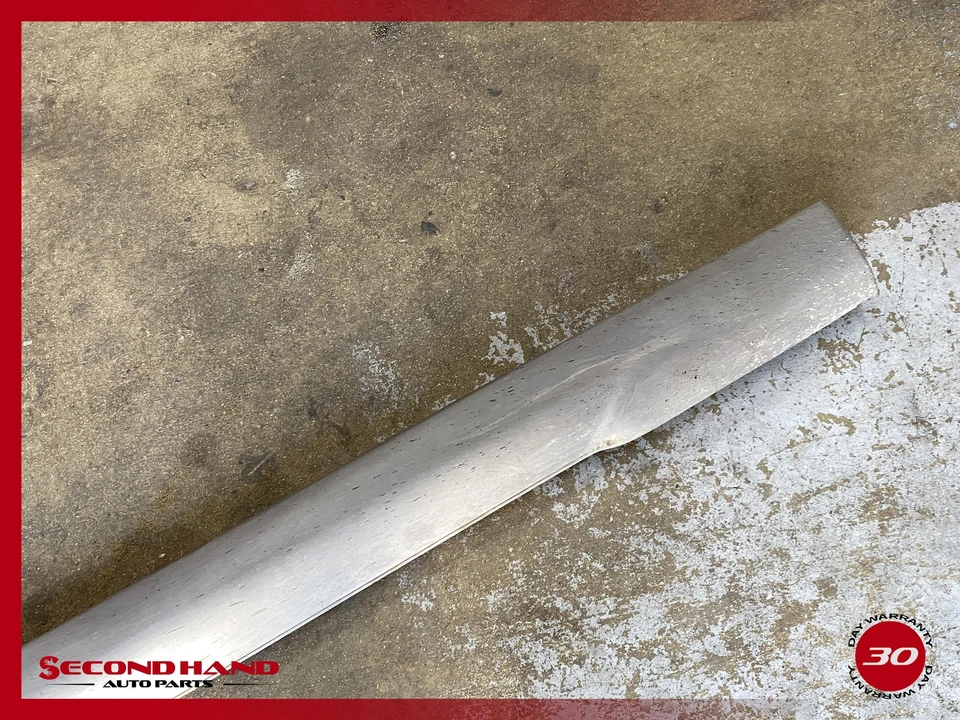 Jeep Grand Cherokee 2002-2003 lado derecho basculante panel falda moldeada OEM Foto 3 de 4