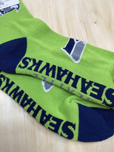 NFL Football Seattle Seahawks Team Color Socks Size Large Licensed NWT - Picture 6 of 7