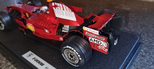 Hotwheels 1:18 Kimi Raikkonen F2008 Winner Malaysian GP F1 2008 - Picture 4 of 11