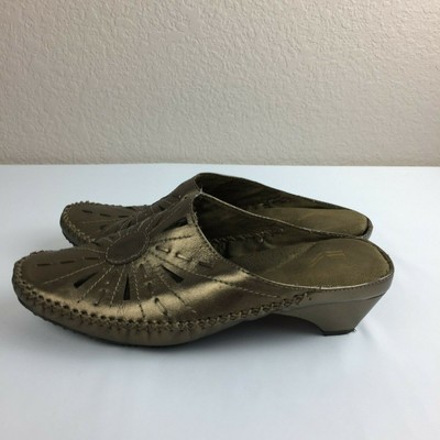 White Mountain Leather Clogs Mules Wedges Shoes 8M Closed Toe Gold Bronze | eBay