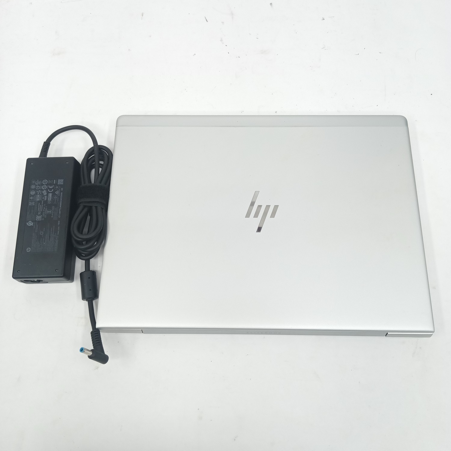 HP EliteBook 830 G5, 13.3-Inch Laptop, with i7-8550U, Windows 11 Pro