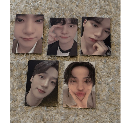 5 photocards from the WEi 2nd World Tour 'passion' in Germany