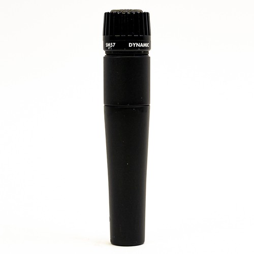Shure SM57 Cardioid Dynamic Instrument Microphone - Picture 2 of 6