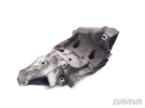 BMW 1 Series Lichtmaschinen-Montagehalterung 116d Diesel 85kW (116 HP) 7802639