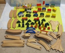 98 Pc IMAGINARIUM Wood TRACK Wooden Railway TRACK/PEOPLE/BUILDINGS/SIGNS/BRIDGE 