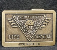 XC19130 VINTAGE 1970s  NORTH AMERICAN FISHING CLUB  LIFE MEMBER BELT BUCKLE