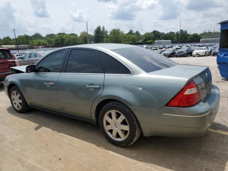 2005-2007 Ford Five Hundred Washer Reservoir with Pump, Used, FWD, 122K Miles - Image 2 of 4