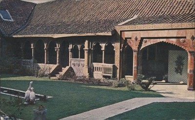 Delft, Netherlands Royal Delftware Factory Courtyard Original Vintage Postcard