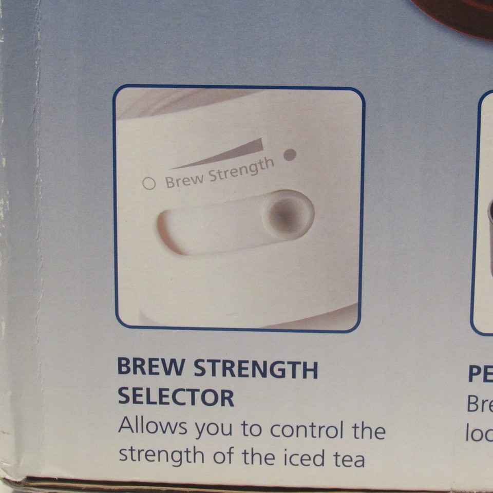 Oster Iced Tea Maker BVSTTM20, White 2.5 Qt., Glass Pitcher, Auto