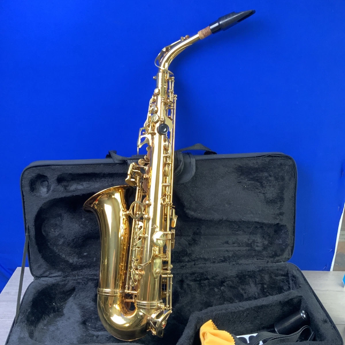 Glory Gold Laquer E Flat Alto Saxophone With Accessories eBay