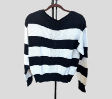 Bobi Los Angeles Black and White Center Stitc...