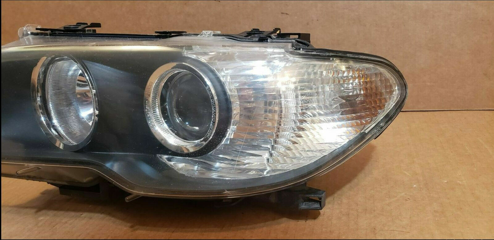 20042006 BMW E46 325Ci 330Ci Headlights LH RH Pair Set HID Xenon