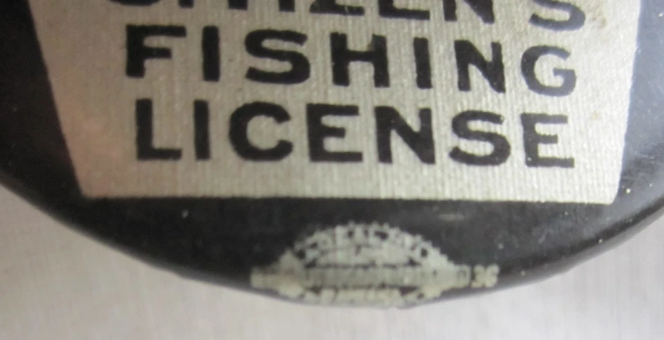 Pin de botón de licencia de pesca residente Pennsylvania 1940 original vintage 11732 Foto 2 de 3