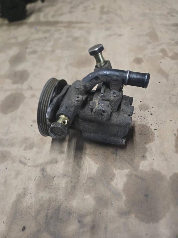 BOMBA DE DIREÇÃO HIDRÁULICA NISSAN 300ZX HICAS - Imagem 3 de 3