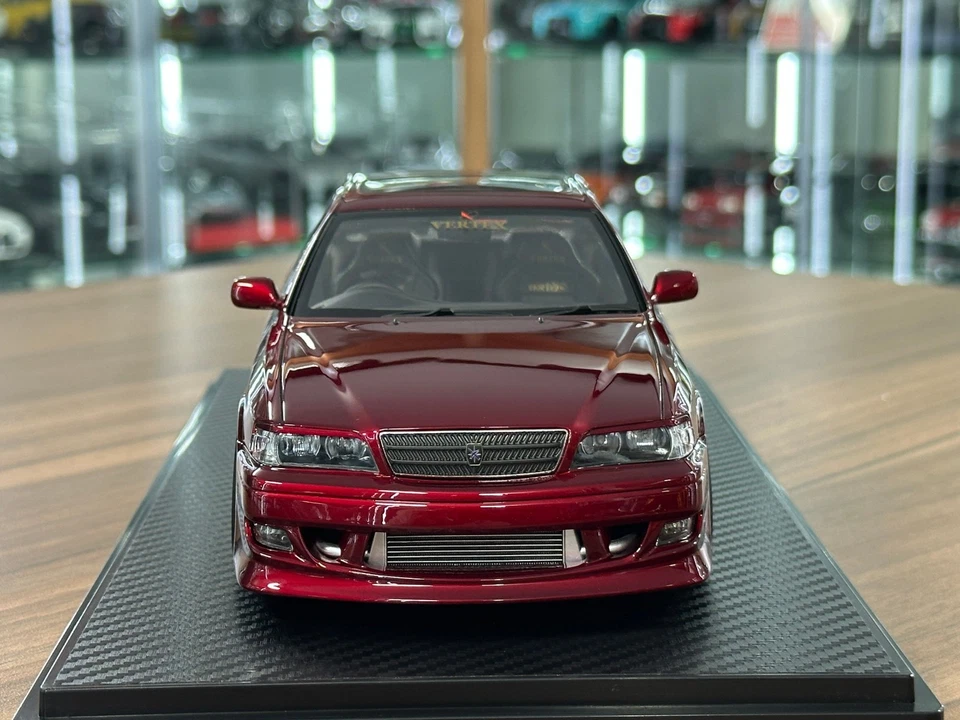 Toyota Chaser VERTEX JZX100 Ignition Model Red Metallic Limited Edn.[1/18 Resin] - Image 2 of 4