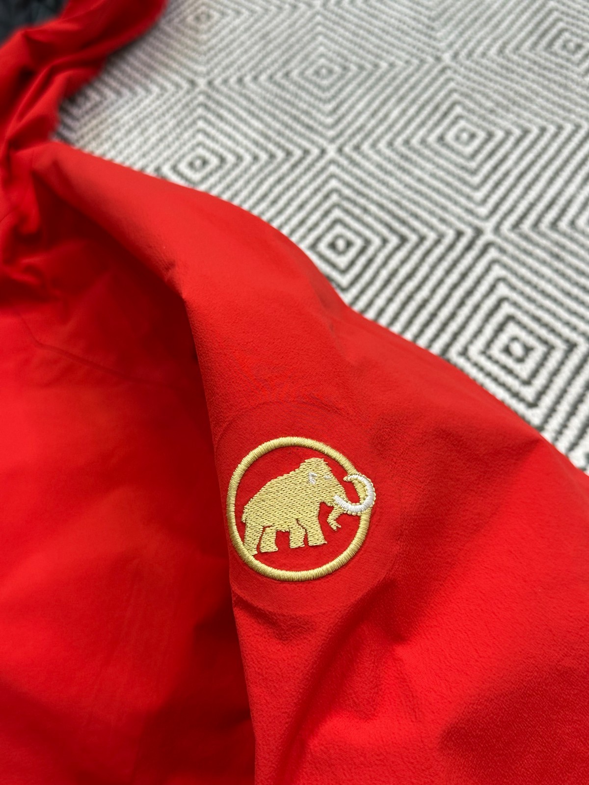 Mammut Whymper Jacket Men’s Red Gore-Tex Pro Shell Size L £500 RRP image 4