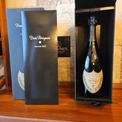 2003 Dom Perignon Brut Champagne in Gift Box [V-95pts]