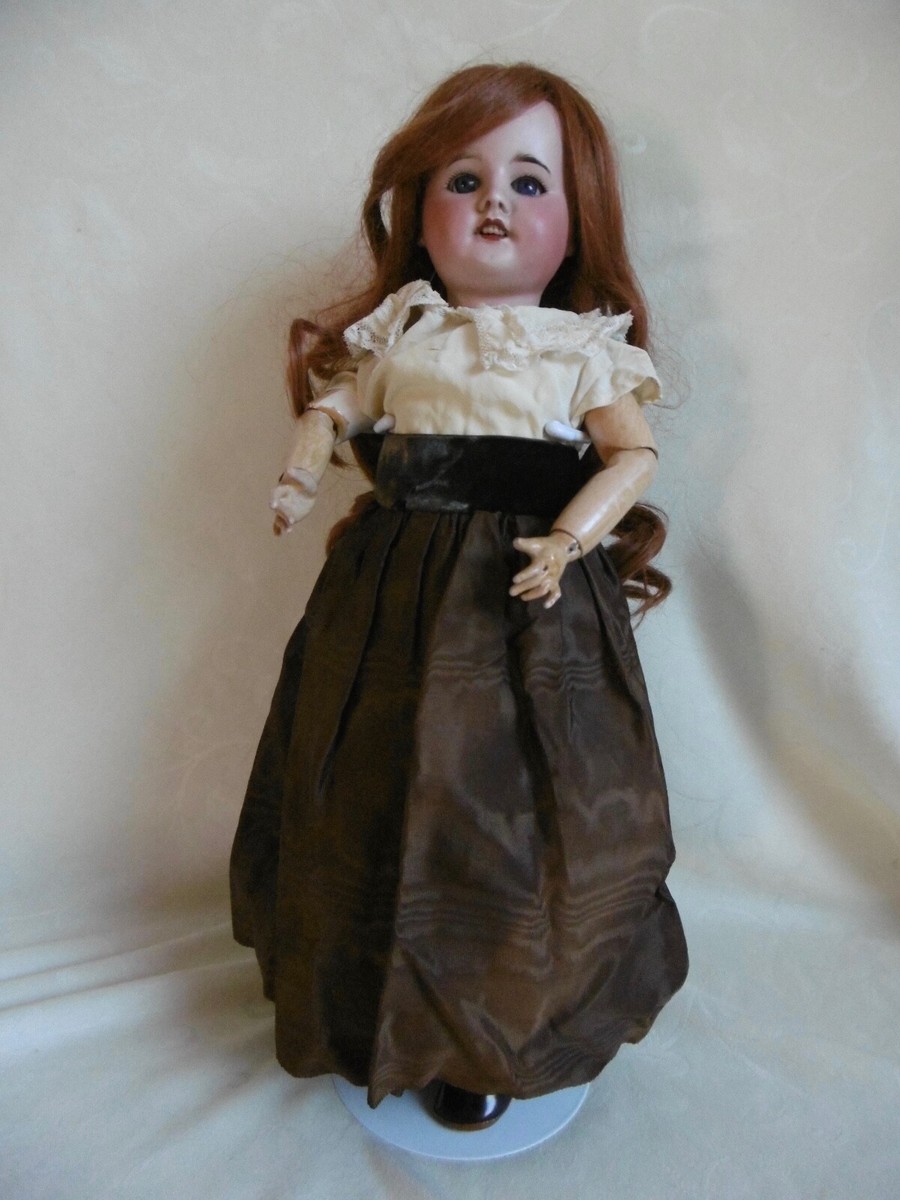 Très jolie poupée ancienne SFBJ moule 60 taille 67 cm. Tête