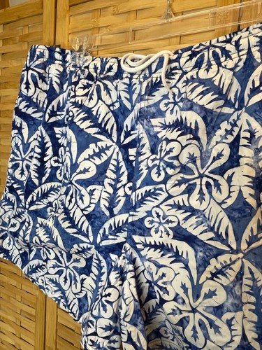 Roundtree & Yorke Swim Trunks Bright Blue and White Batik Size Big Man 1X - Picture 4 of 7