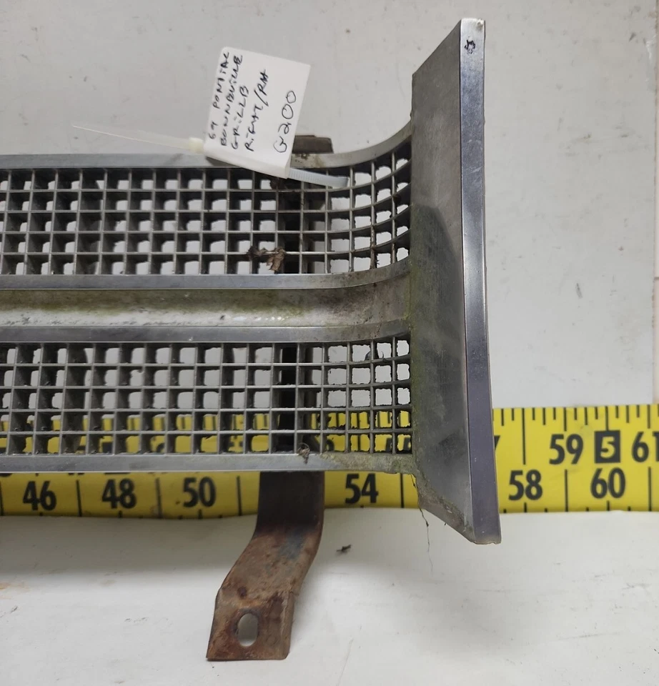 Pontiac Bonneville 1969 (G200) OEM GM RH/Rejilla derecha con faros y soportes Foto 3 de 4