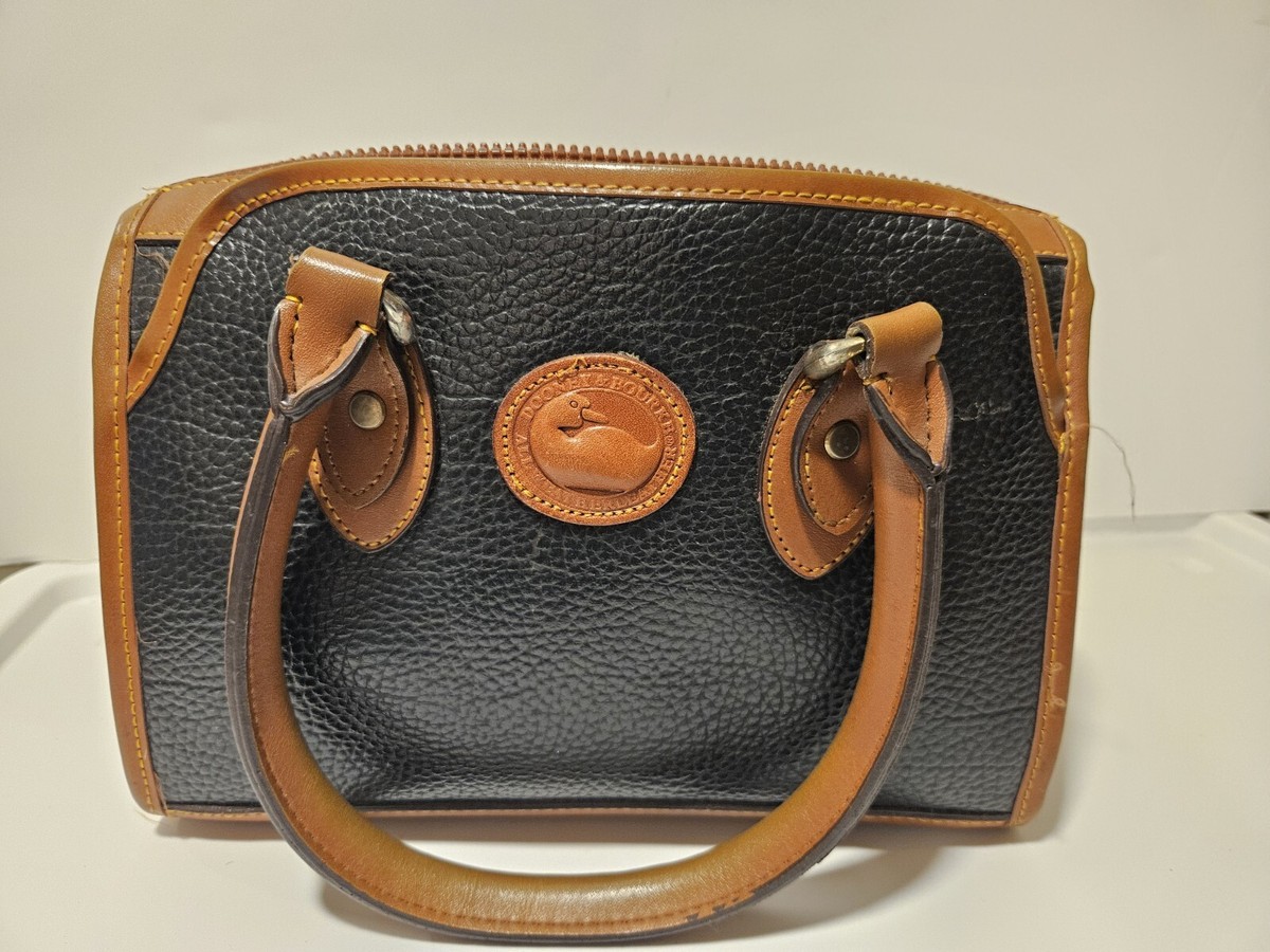 Vintage Dooney & Bourke Women\'s Black Brown Pebbled Leather Duck Glasses Case Dooney Bourke Black British Tan Leather Six 6 Piece Set  main image 4