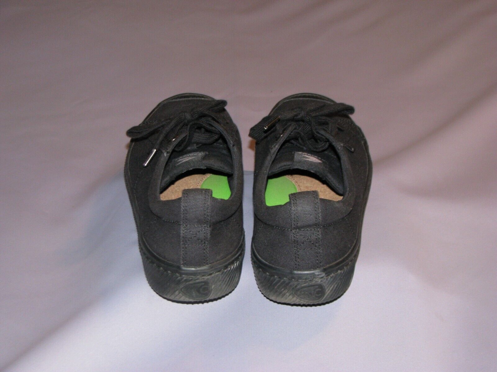 SAOLA Cariuma Sneaker bassa da donna US 8 uomo 6 5 OCA in tela nera con pizzo 100103B10W