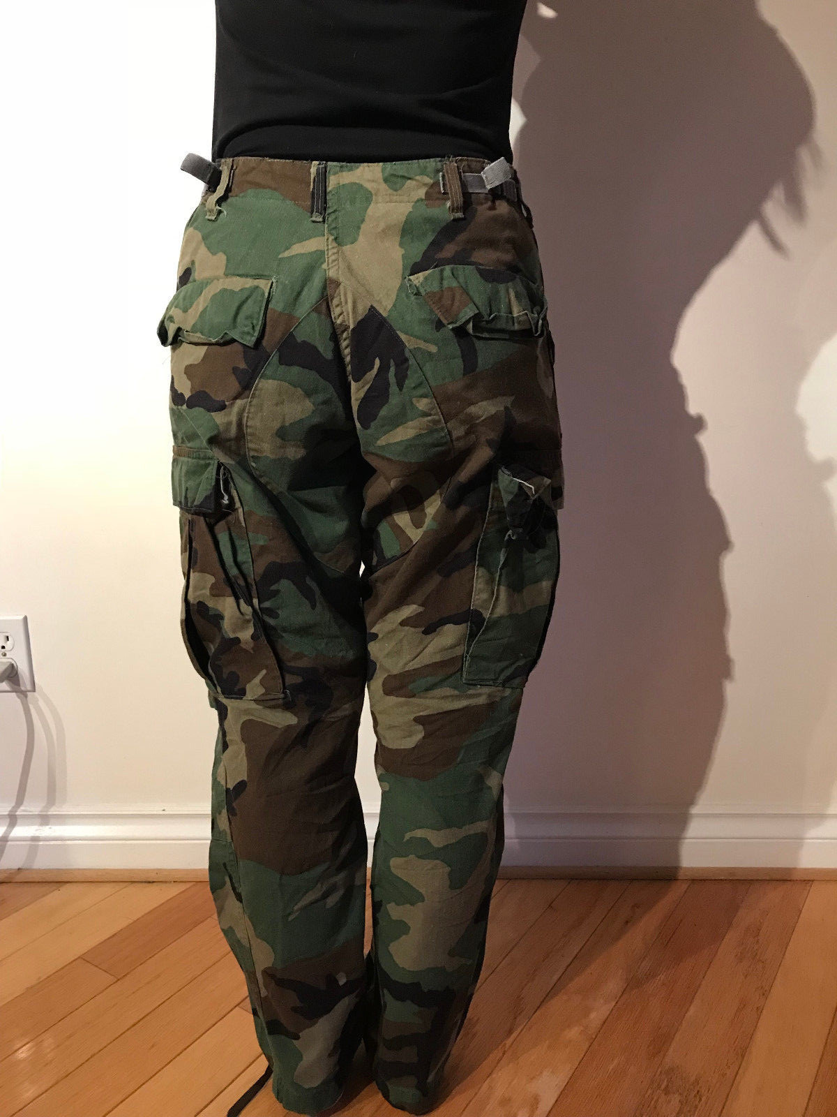 VINTAGE US ARMY CAMOUFLAGE CARGO PANTS PUNK SIZE 28x2… Gem