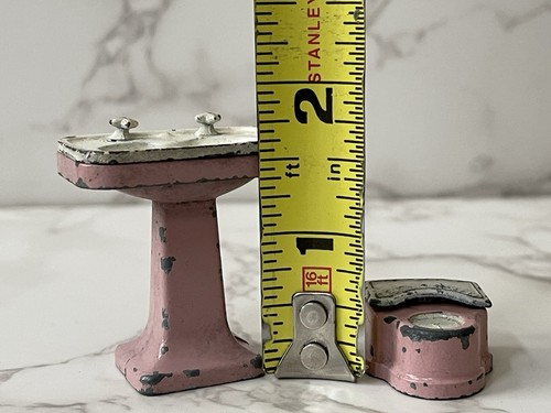 VTG Tootiestoy Bathroom Sink & Scale Health-O-Meter Pink Metal Dollhouse - Picture 13 of 15