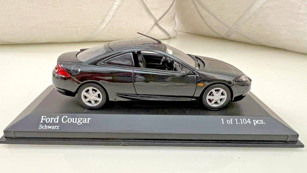 Modèle Réduit Ford Cortina GT500 1965 Minichamps 1/43 - Édition Limitée 37/2500 '100 Ans FORD'