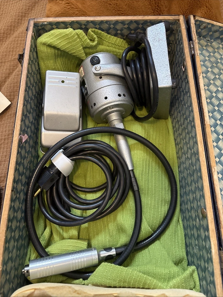 Foredom Serie DD Modelo F Motor Grado Industrial Herramienta Rotativa con Estuche FUNCIONA Foto 2 de 4