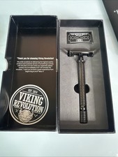 SHAVING REVOLUTION Long Handle Double Edge Safety Razor - Butterfly Open Razor