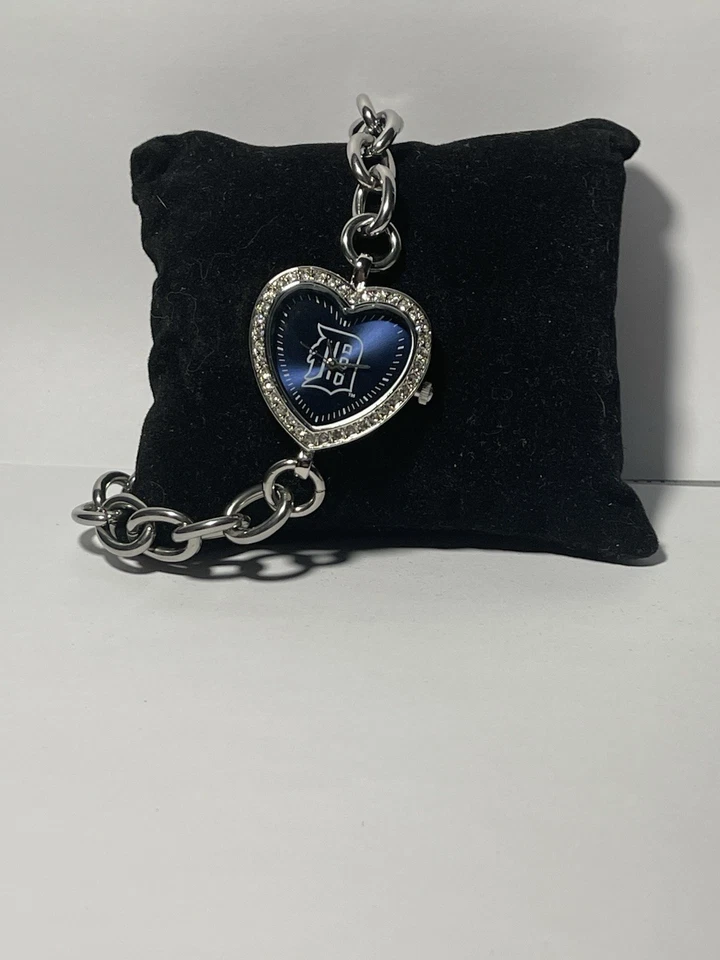 Detroit Tigers MLB Heart Stainless-Steel Bracelet Watch by Game Time NEW - Image 2 of 4