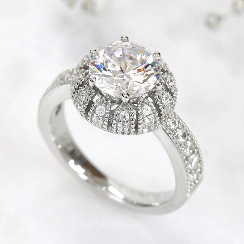 Chic Luxury Fashion Womens CZ Engagement Ring Cubic Zirconia Silver Plated Rings