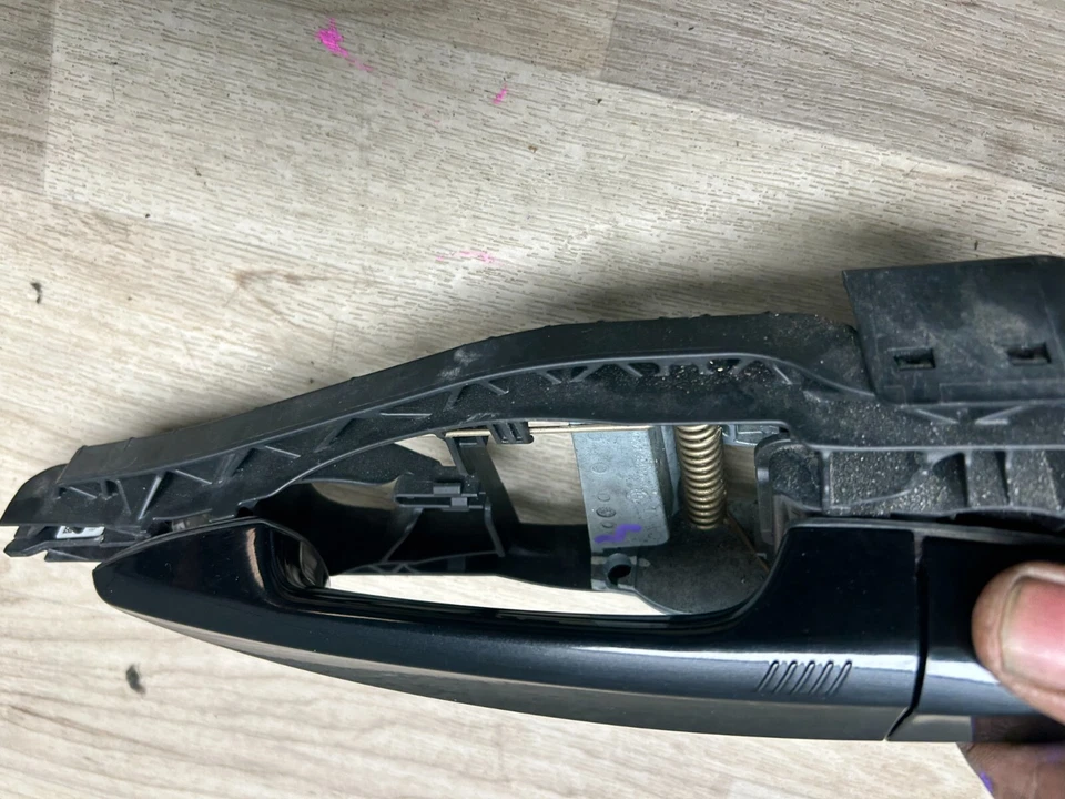 MANIJA PUERTA EXTERIOR CONDUCTOR TRASERO IZQUIERDO BMW X5 F15 OEM 14-18 NEGRO Foto 3 de 4