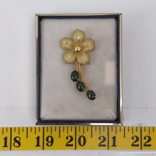 Elegant Vintage Gold Filled Flower Brooch Green Jade Dangle Pin Costume Jewelry