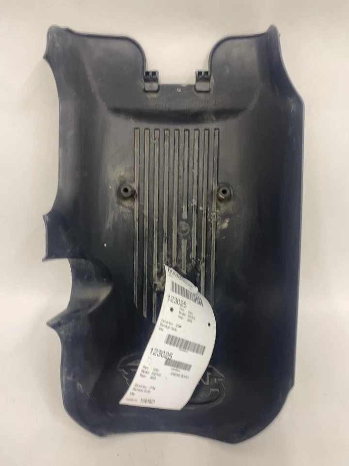 GMC Sierra 1500 2003 cubierta de motor Vortec Foto 2 de 4