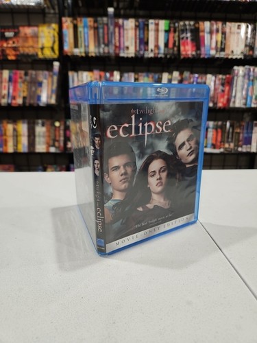 The Twilight Saga: Eclipse (Blu-ray Disc, 2010) 🇺🇲 BUY 2 GET 1 FREE 🌎  - Picture 1 of 1