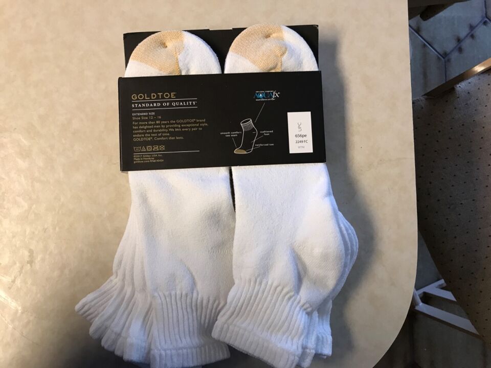 GOLD TOE Men's Cotton Quarter Athletic Socks - shoe Size 12-16 white, 6 ...