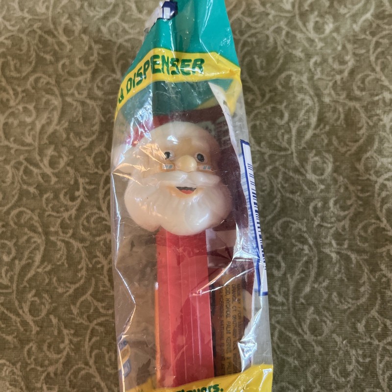 New Santa Claus Vintage Pez Dispenser Wih Candy Open Eyes - New In Bag & Candy