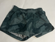 Old Navy Girls Green Active Camo Running Shorts Girls Size Small 6-7