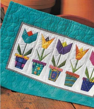 Tulip Mini Wall Quilt quilting pattern instructions