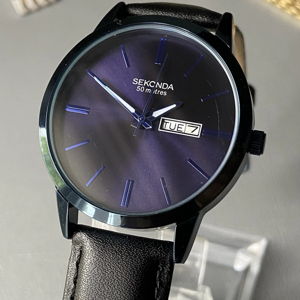 Mens Sekonda British Design Navy Blue Day Date  Serviced - Image 3 of 4