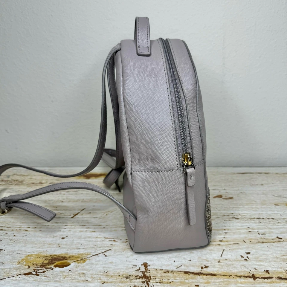 Mochila pequeña Kate Spade Sammi Greta Court brillante talla única Foto 3 de 4