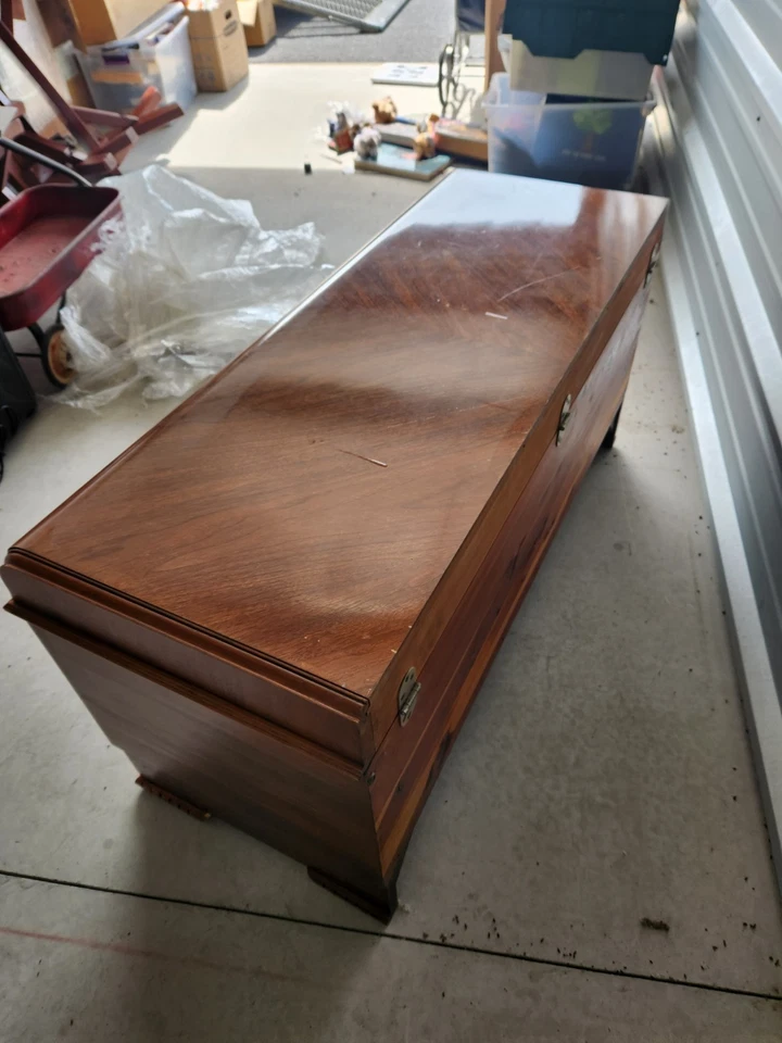 Art Deco Vintage Waterfall Cedar Chest or Trunk - Image 4 of 4