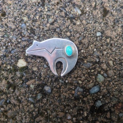 Vintage Native American Navajo Silver/Turquoise Heart line Bear Pin