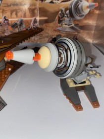 Lego Geonosian Fighter (4478) 100% Complete W/ All Figures. Excellent W/ Manual.