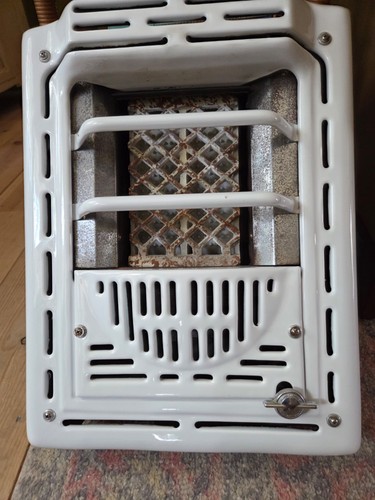 1950's Peerless Vintage Porcelain Gas Wall Heater Register Grate